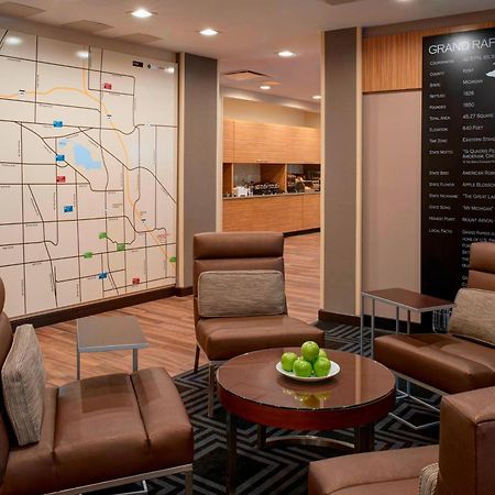 Towneplace Suites By Marriott Grand Rapids Airport Cascade Kültér fotó